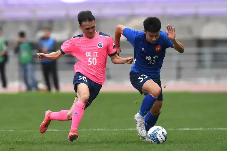 欧联杯：比利亚雷亚尔 VS 曼联
